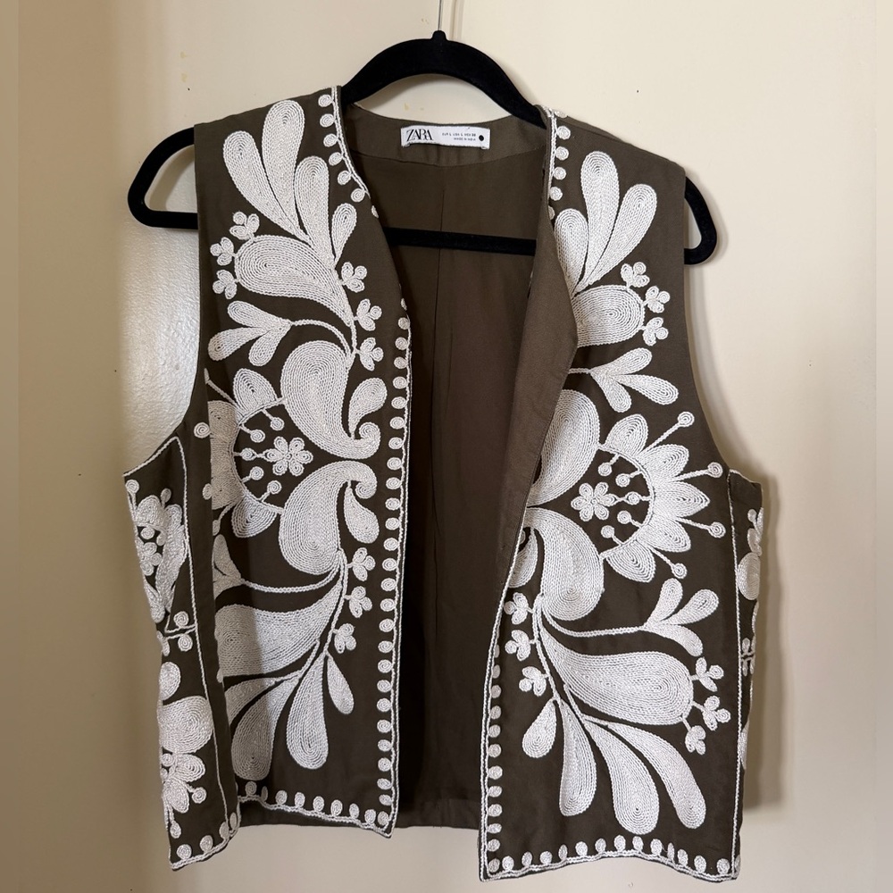 Zara Olive Green Vest with White Embroidered Motif